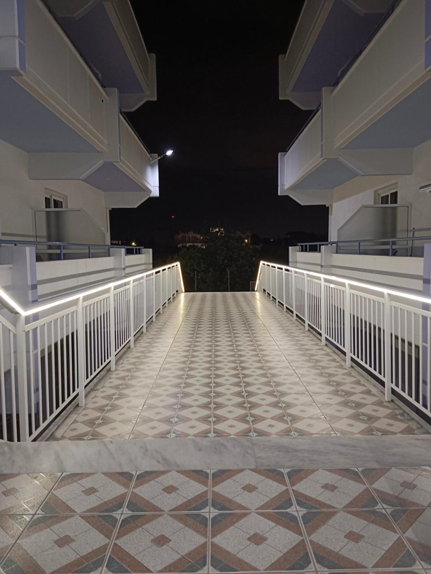 Pyrgos Hotel Apartments Kremastí Exterior foto